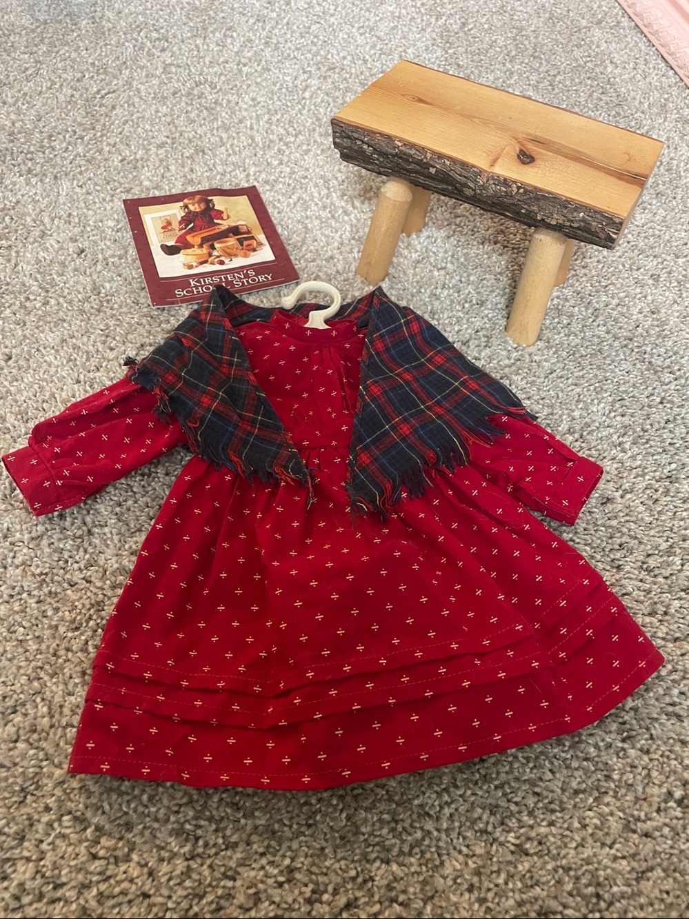 American Girl Kirsten School Dress Set Original Pleasant Company with Stool